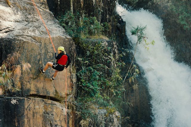 rock climbing, volunteering, voluntouring, voluntourism, food and accommodation, programs, geology, volunteer projects, abroad