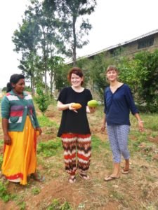 toranam, volunteer girls, india