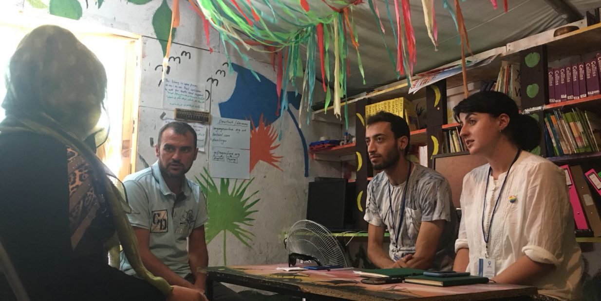 Mobile Info Team volunteers in Thessaloniki, helping refugees in Greece
