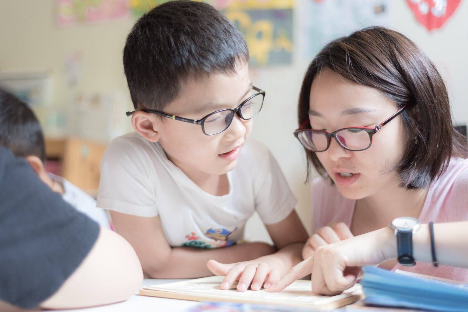 blind kids, visual empairment, china, teaching English