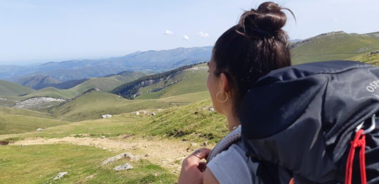 slow travel, camino de santiago, volunteer, voluntourism, voluntouring, food and accommodation, free hospitality, Spain, adventure, free spirit, nomadic