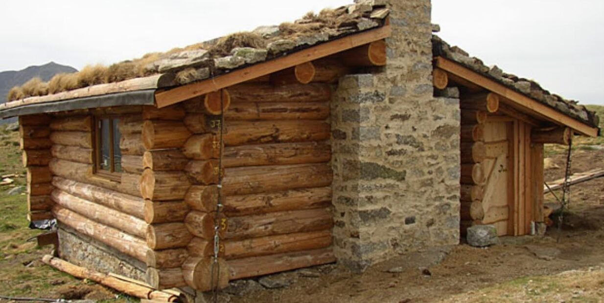 volunteering, volunteer, projects, programs, slow travel, house, wooden, cabin