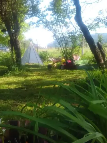 tipi, Bulgaria, room and board, hospitality exchange, food and accommodation, volunteering