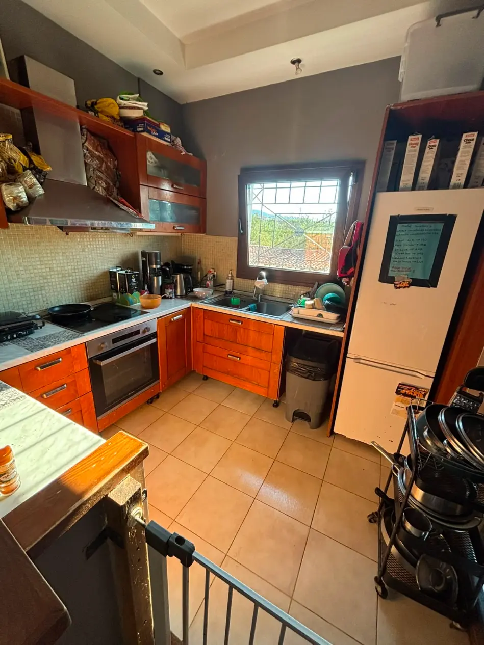 Shared kitchen available to volunteers staying at Hopeland